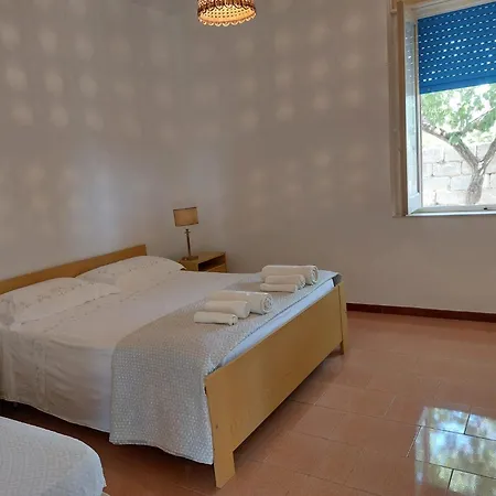 Acqua Azzurra Holidays *