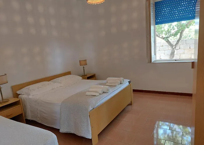 Acqua Azzurra Holidays *